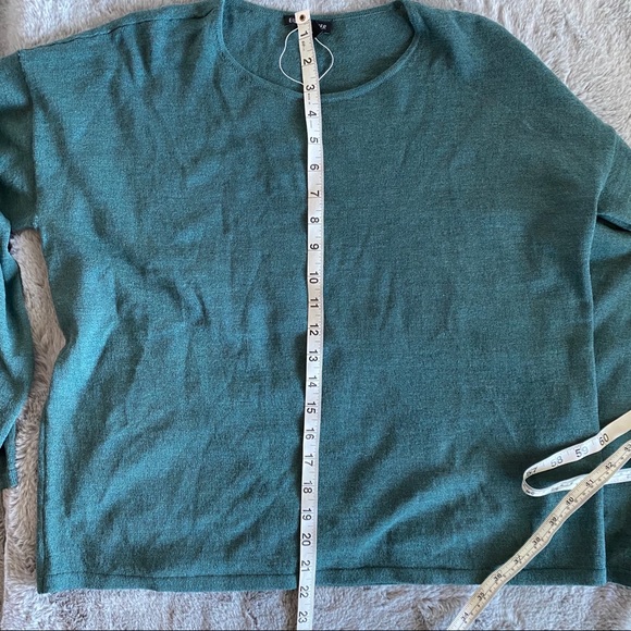 NEW Eileen Fisher 100% Wool Boxy Sweater - Picture 8 of 9